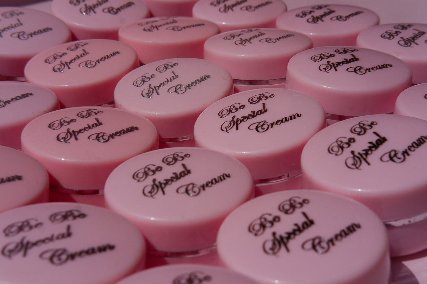 Be Be Special Cream MILKY White 12 PCS